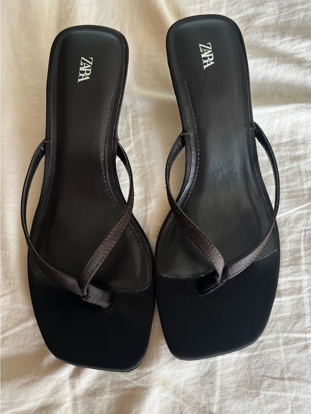 Zara Black Minimal Square-Toe Thong Sandals
